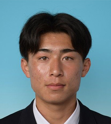 井上　颯介
