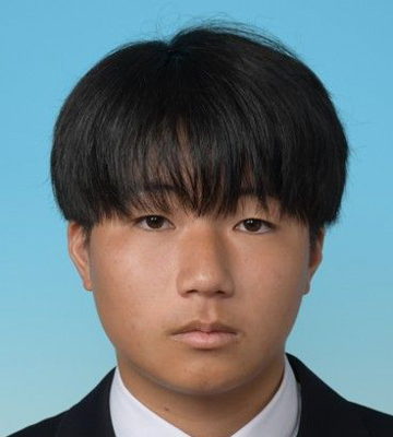 山中　颯大